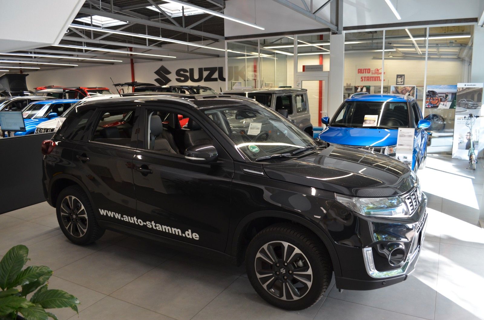Fahrzeugabbildung Suzuki Vitara 1.4 BOOSTERJET Hybrid Comfort+ Allgrip