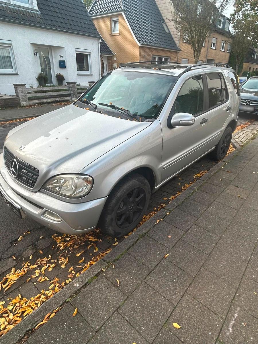 Mercedes-Benz ML 270