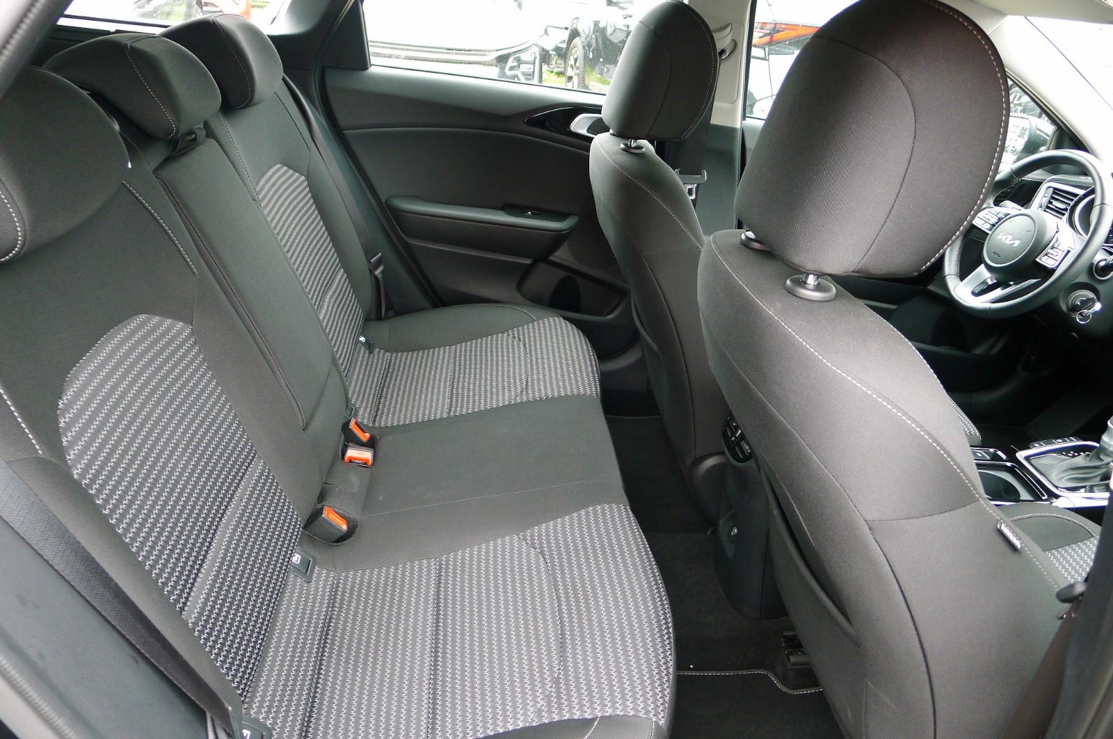 Kia Ceed SW 1.5 T-GDI 140 PS DCT Spirit