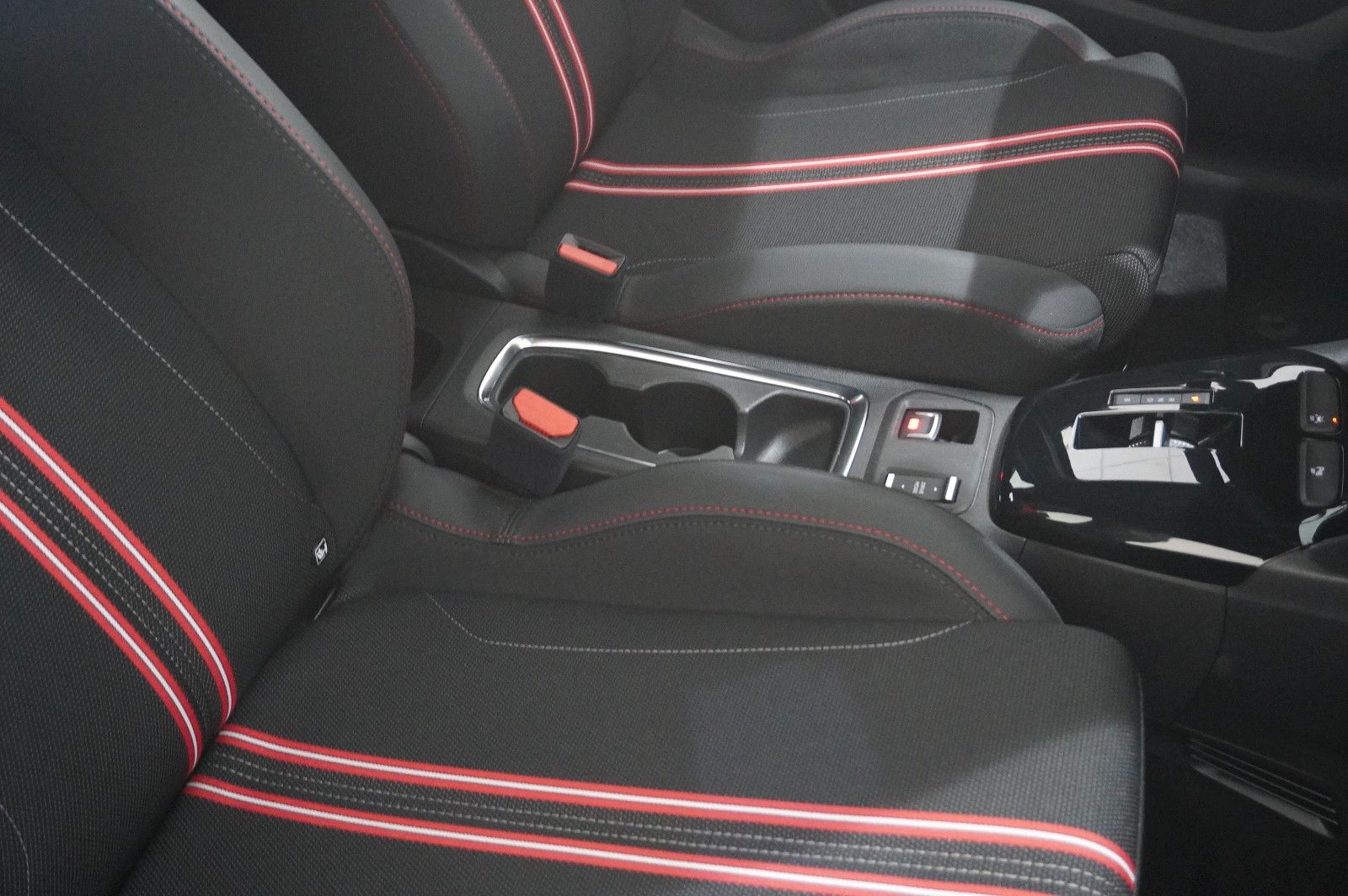 Fahrzeugabbildung Opel Corsa-e F GS SPORT 1-PHASIG NAVI/LED/VIRTU./DAB+