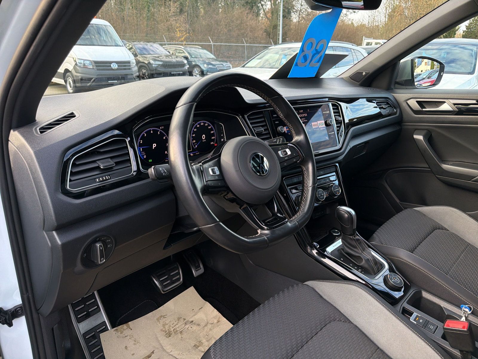 T-Roc R 4M Akrapovic PANO Beats Navi Kamera R