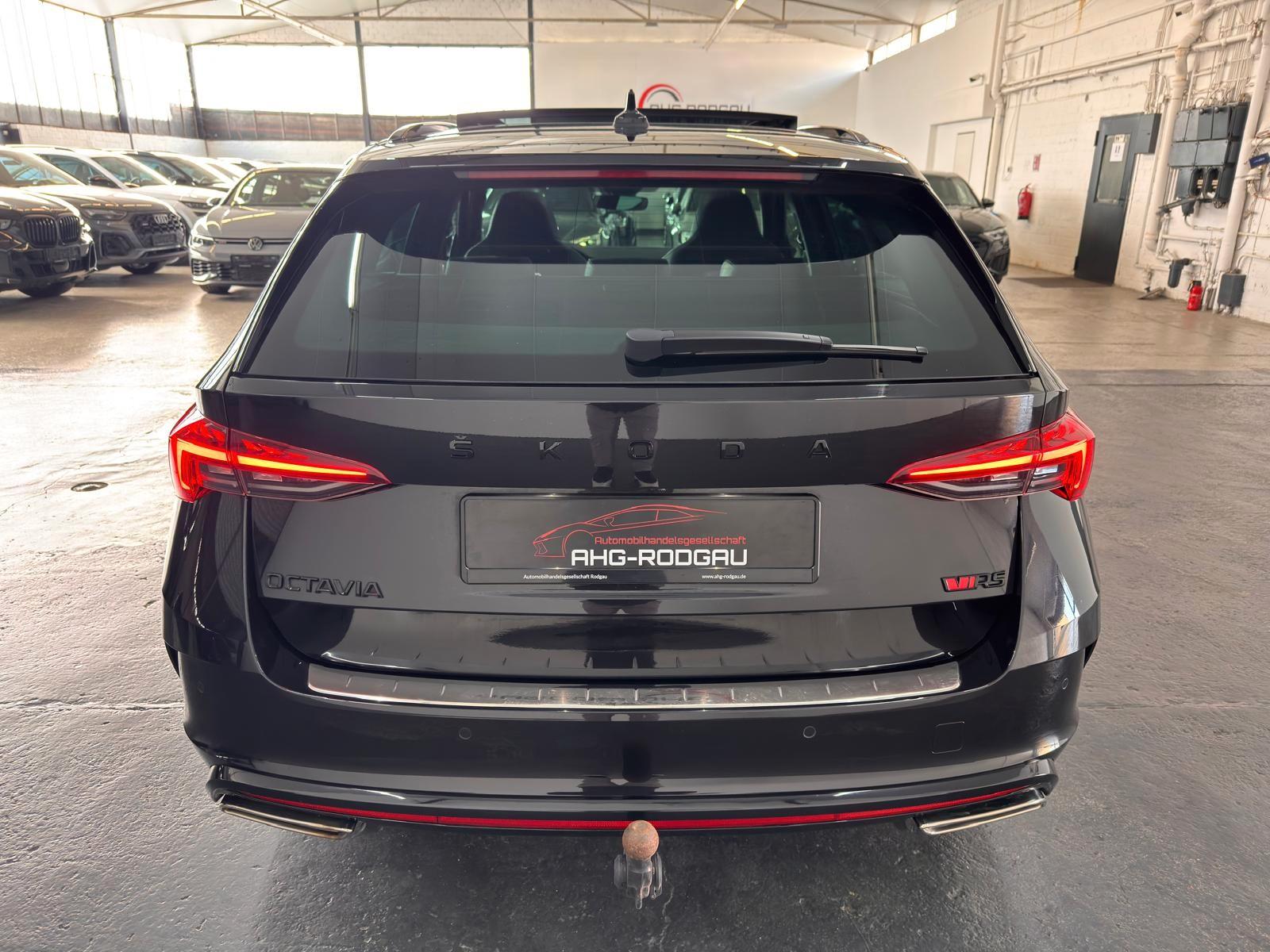 Skoda RS4x4 PANO/HUD/TOT/AHK/ShZ/WinP/MASS/ACC/XDS/HOD