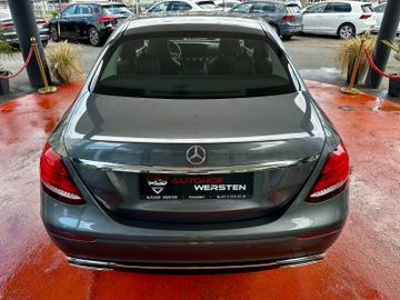Mercedes E 200 - 4