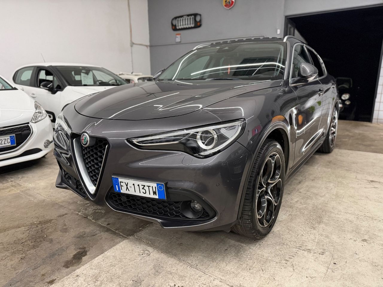 Alfa Romeo Stelvio 2.2 Turbodiesel 210 CV AT8 Q4 imagem 2