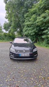 Volkswagen VW Passat B7 Limousine - Volkswagen Passat aus 2012 mit Diesel-Antrieb: Limousine