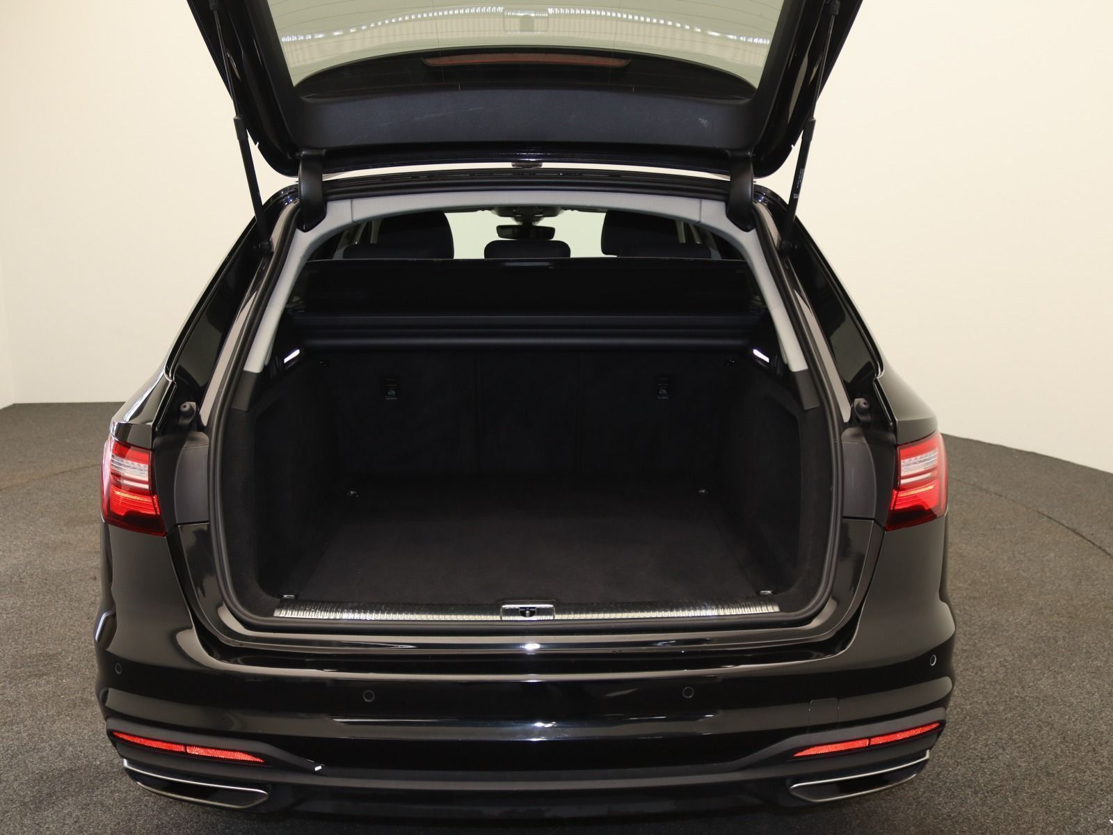 Audi A4 - Bild 17