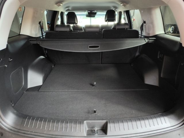 Fahrzeugabbildung Hyundai SANTA FE HEV 5-Sitzer (MY25) 1.6 T-GDI (215 PS)