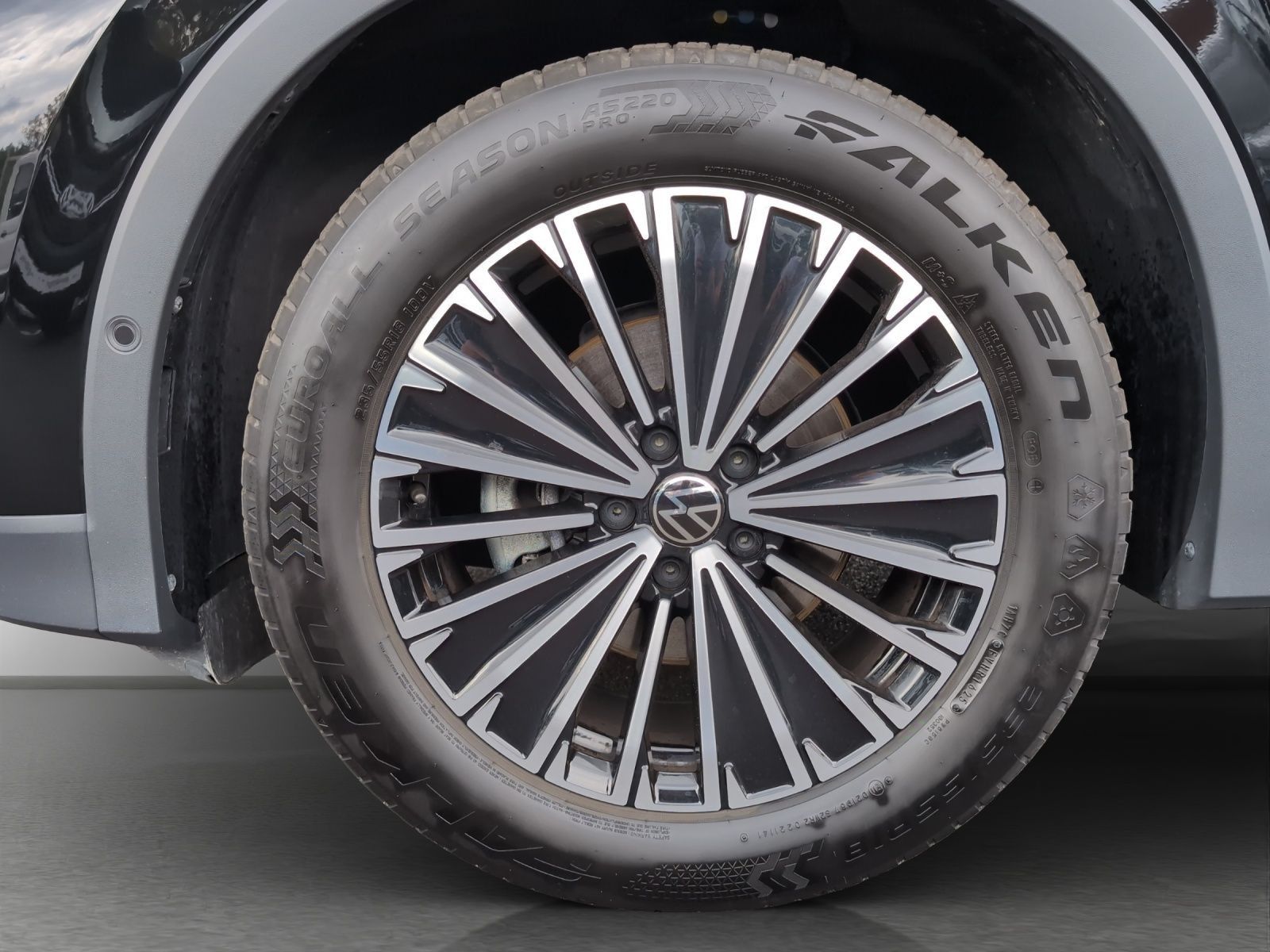 Volkswagen Tiguan - Bild 16