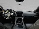 Jaguar F-Pace 20d AWD R-Sport nur Händler  / Export - Jaguar in Nürnberg