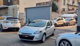 Renault Clio 1.2 16V 5 porte Yahoo - Renault Clio mit Benzin-Antrieb: Limousine, Yahoo