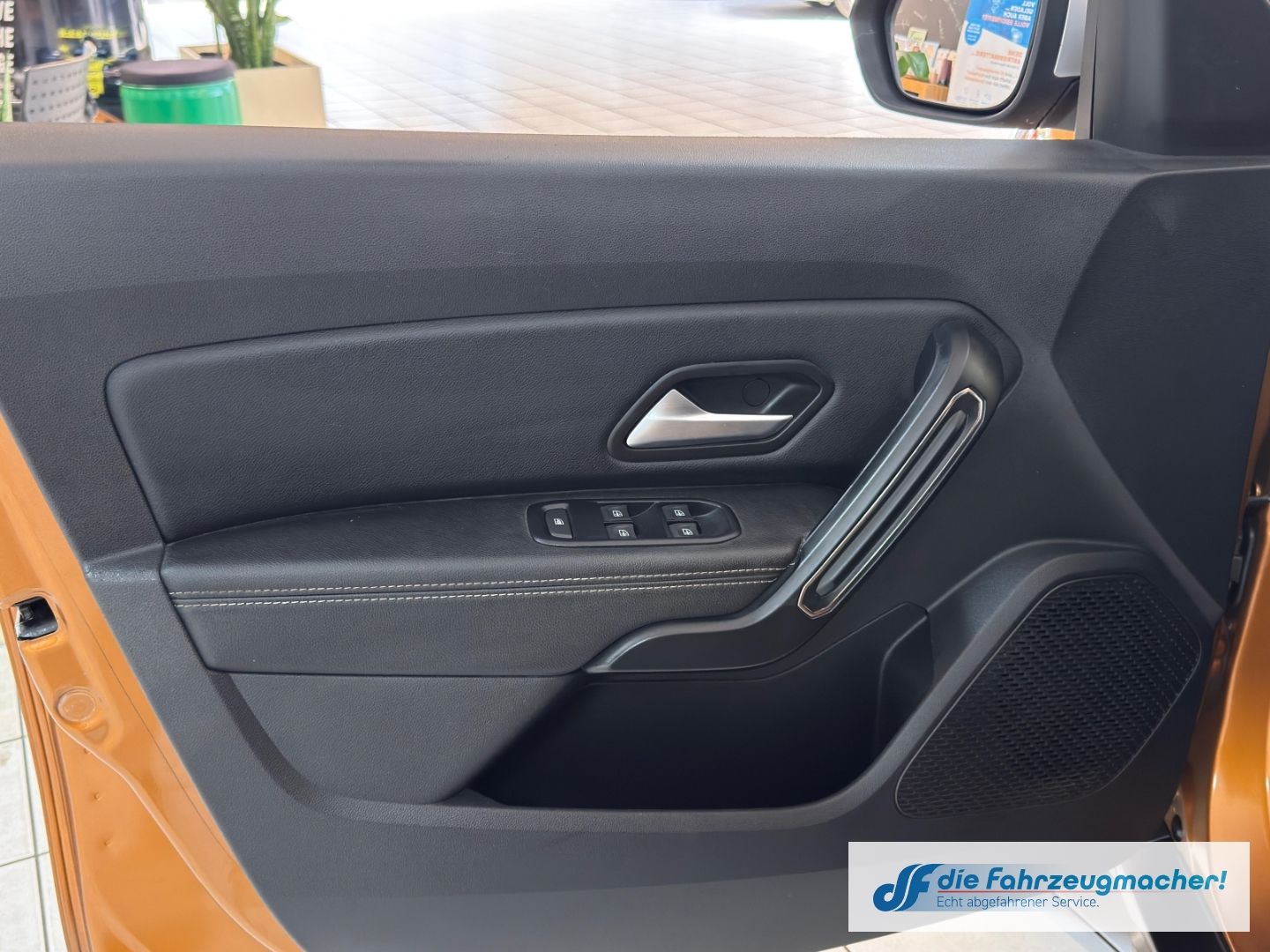 Fahrzeugabbildung Dacia Duster II Prestige 4WD Navi ACC Apple CarPlay An