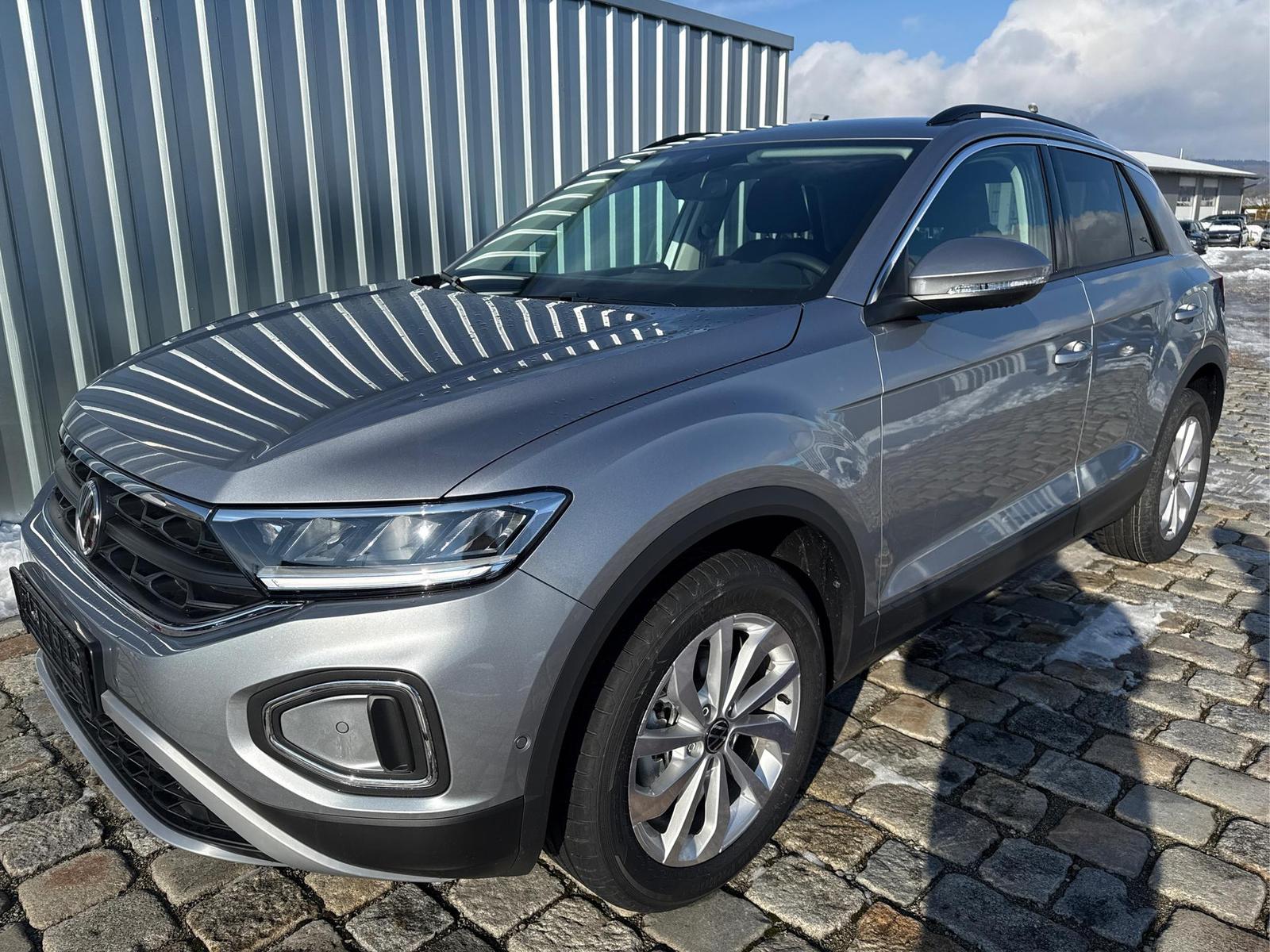 Volkswagen T-Roc Life-Style Paket Edition PLUS 1,5 TSI 1...