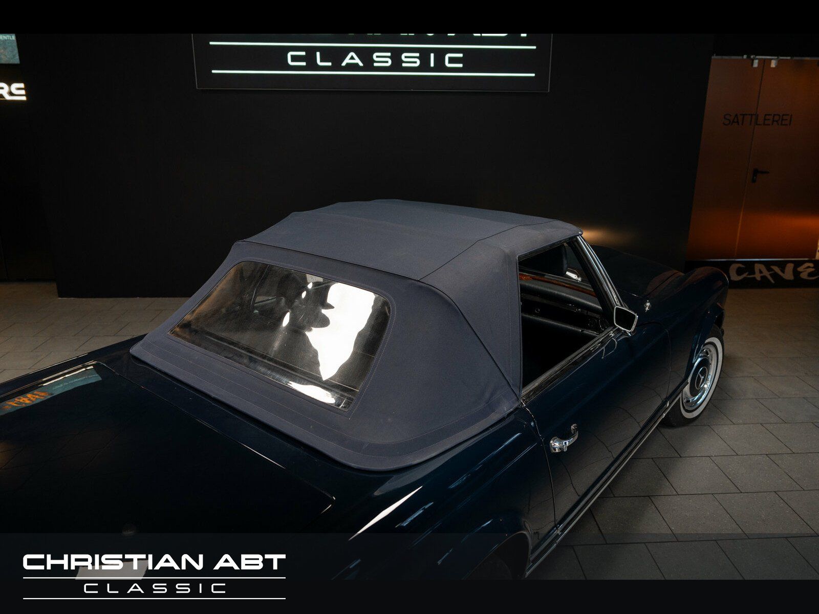 Fahrzeugabbildung Mercedes-Benz SL 280 Pagode