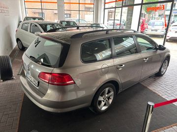 Volkswagen Passat Variant - 9