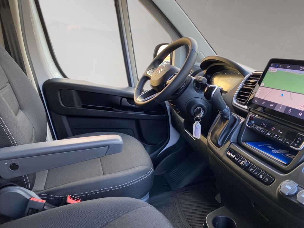 Fahrzeugabbildung Citroën Jumper 2.2 BlueHDi 140 L3H2 Autm.