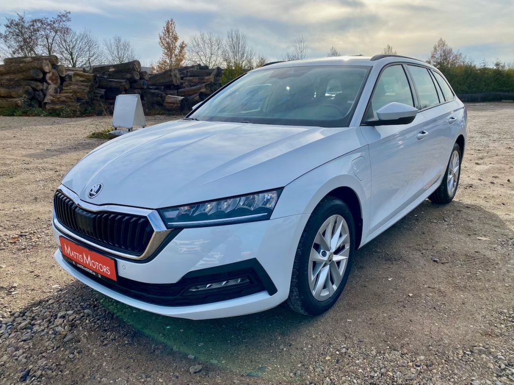 Fahrzeugabbildung SKODA Octavia Combi 1.4 TSI DSG LED KLIMAAUT PDC