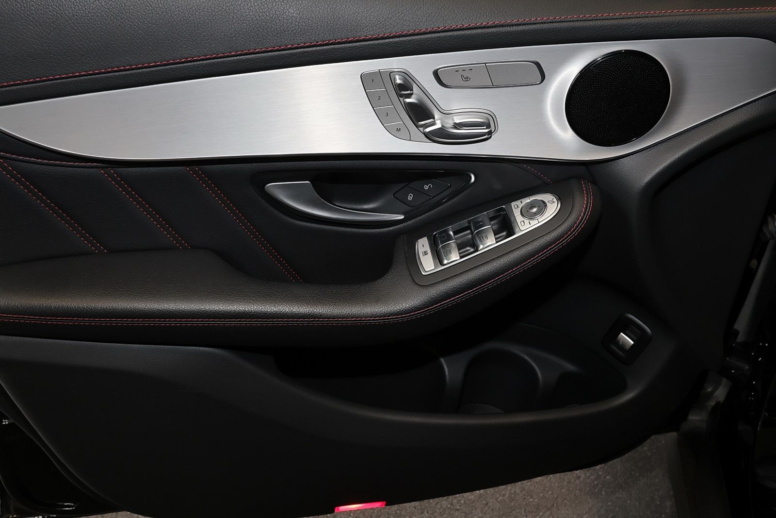 Mercedes-Benz GLC 43 AMG 4M KAMERA+MEMORY+DISTRO+TOTWINKEL+20" foto 12