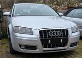 Audi A3 8P 1.6 - Audi A3 mit Benzin-Antrieb: Kleinwagen, 1.8