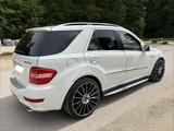 Mercedes-Benz ML 420 CDI 4MATIC - - Mercedes ML 420 SUV