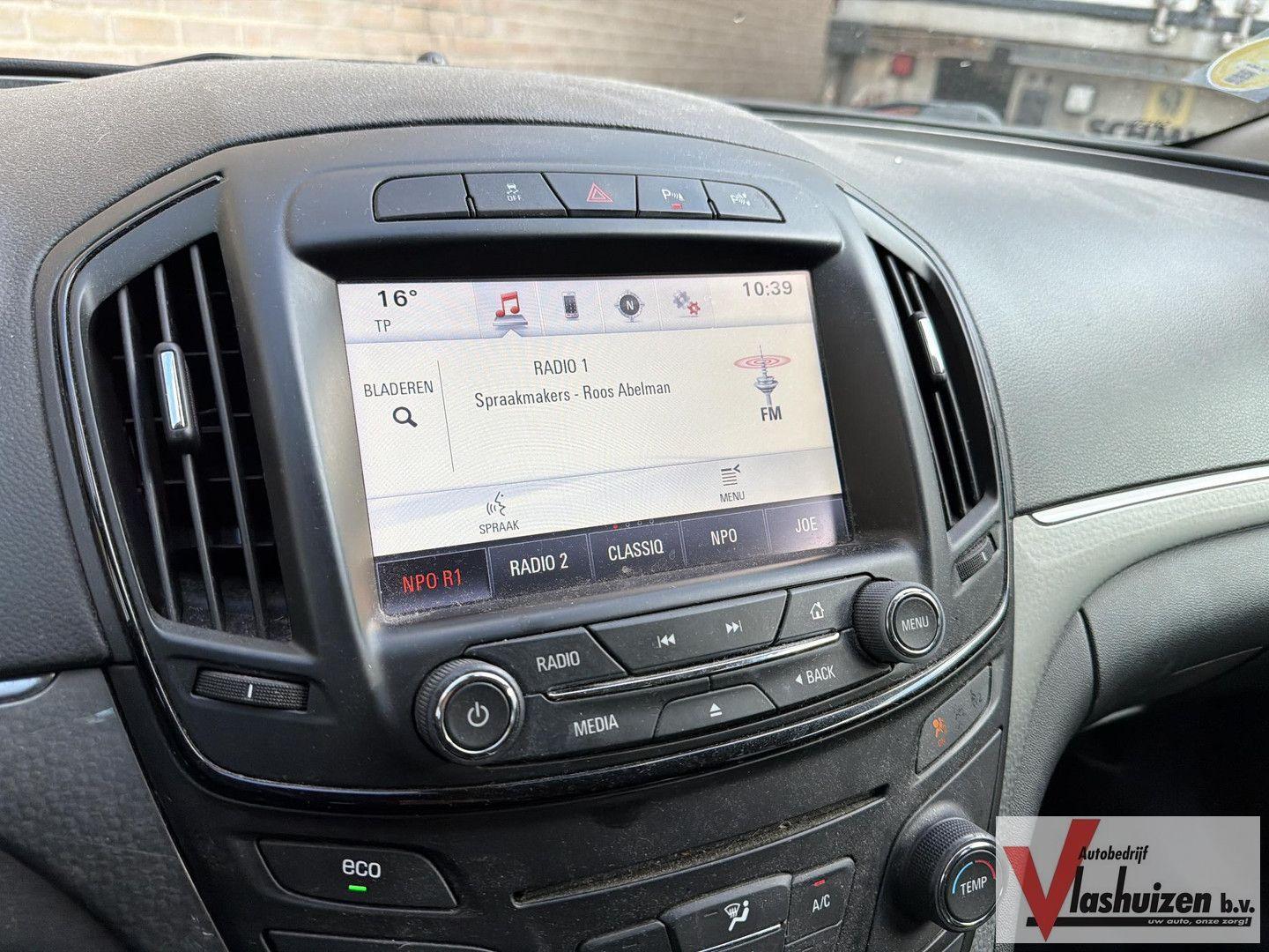 Opel Insignia 2015 — photo 11