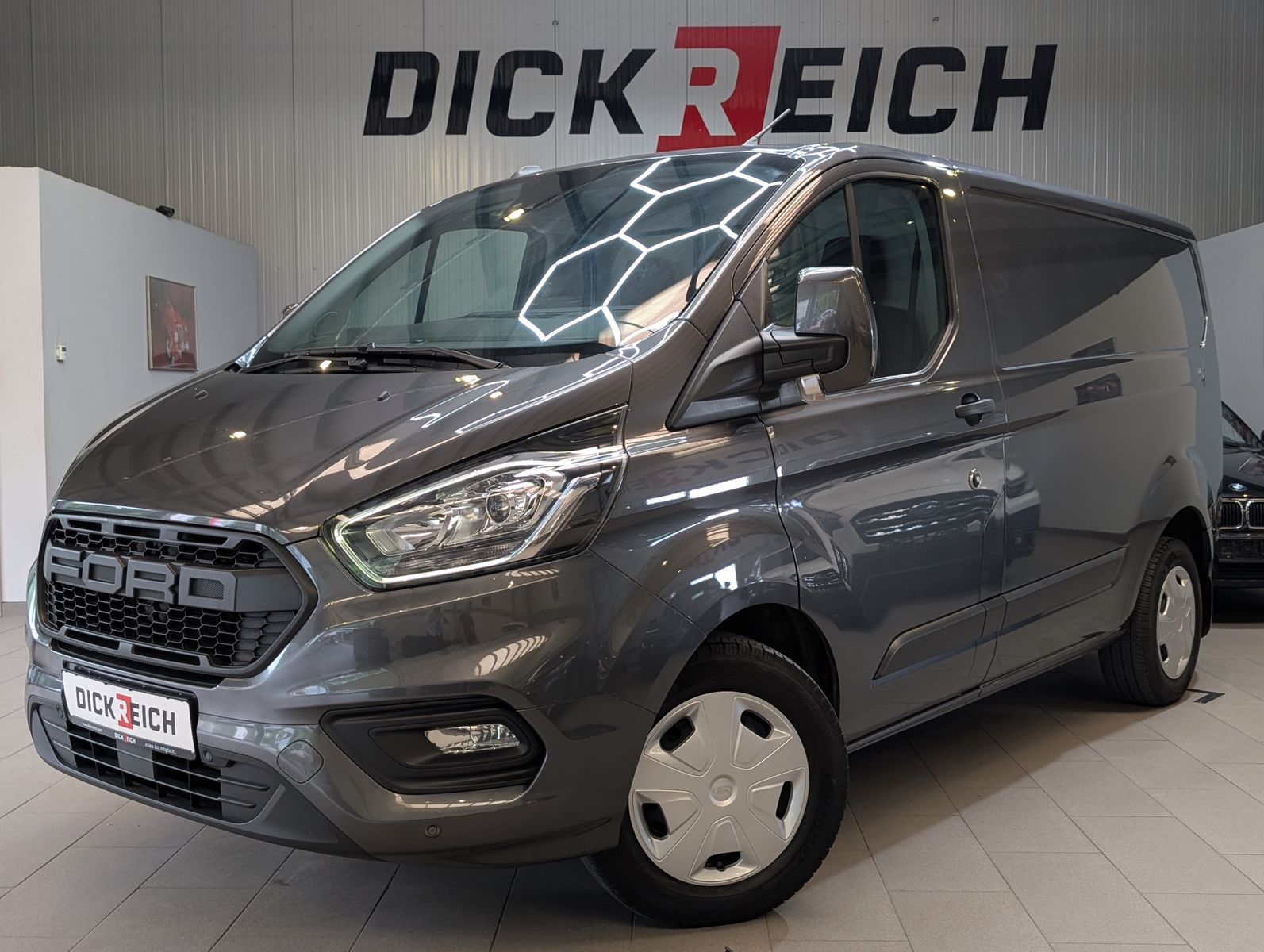 Fahrzeugabbildung Ford Transit Custom 280 L1 Trend Regal LED KAMERA ACC