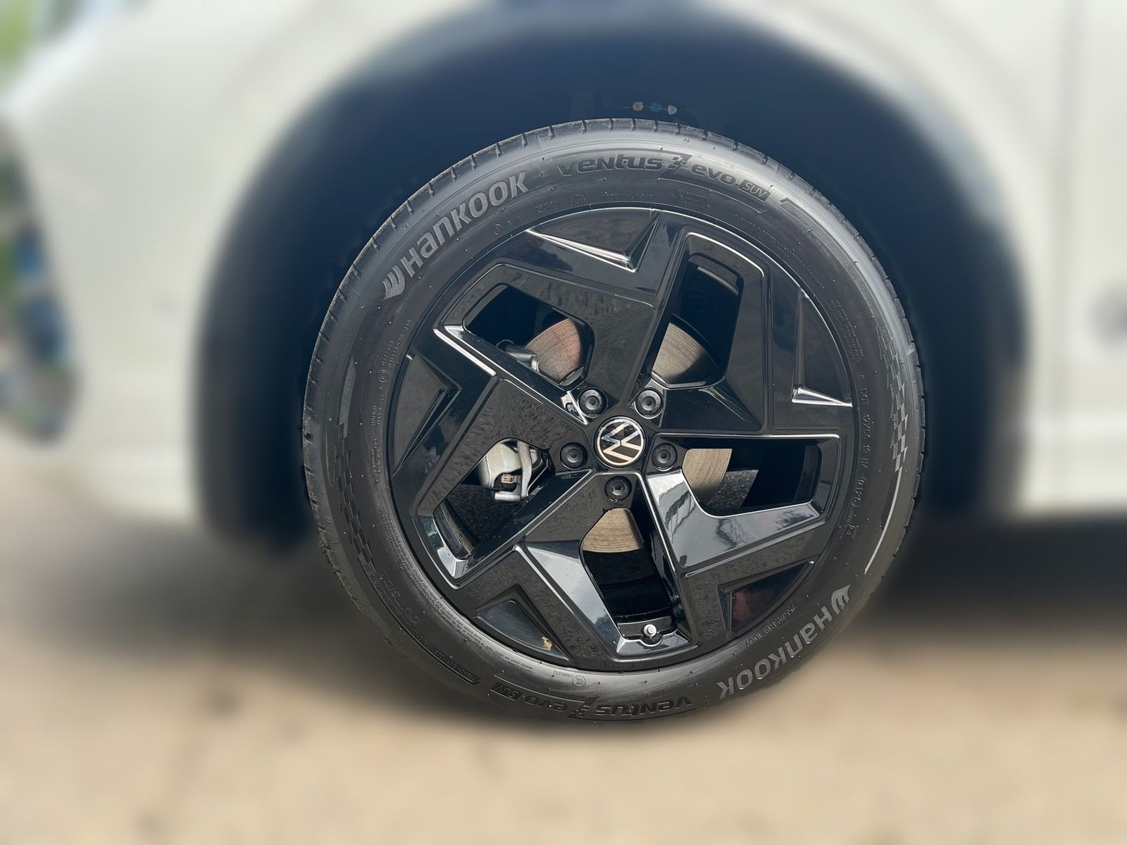Volkswagen Tiguan 1.5 l eTSI DSG R-Line LED Kamera PDC foto 5