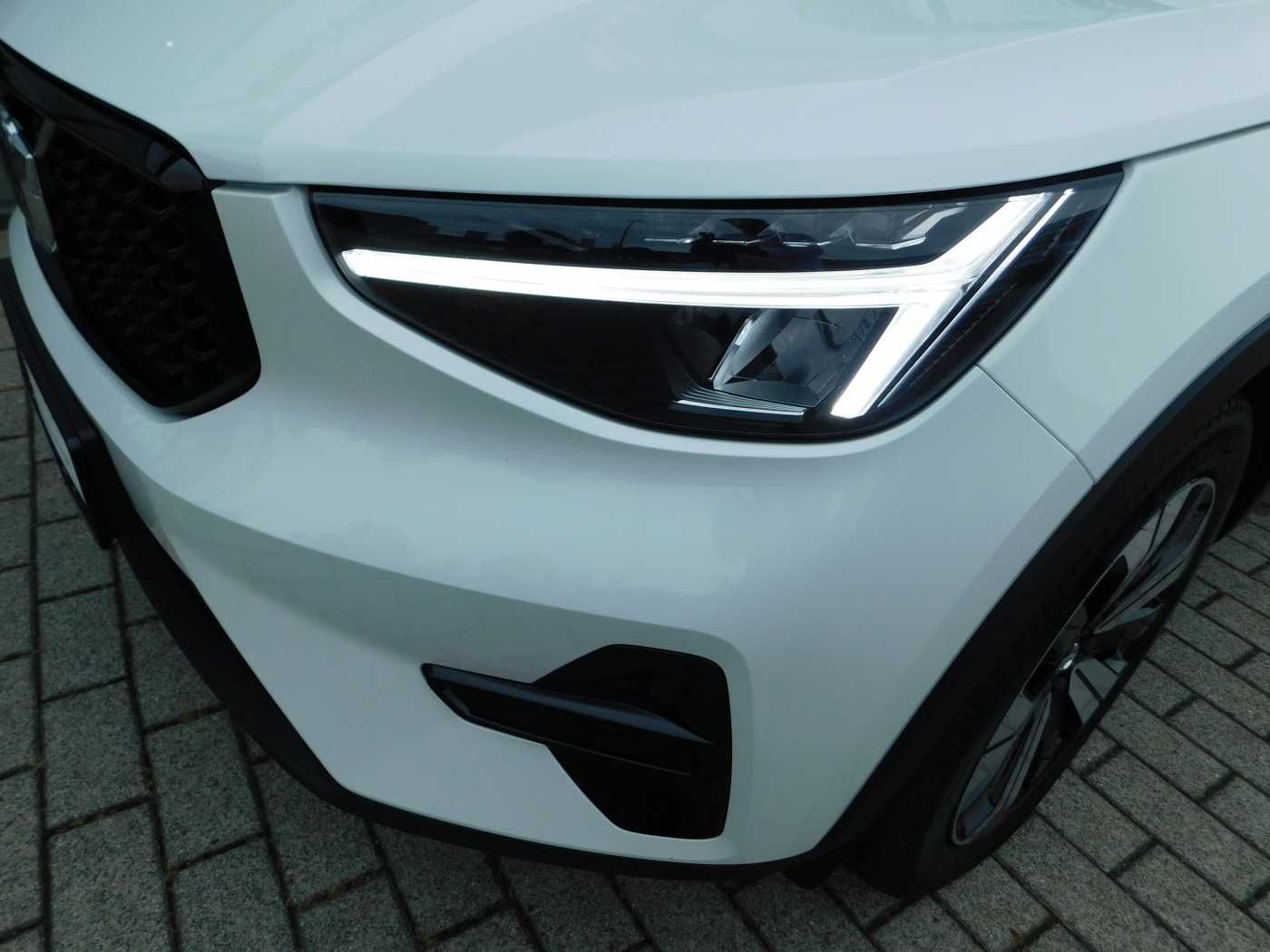Fahrzeugabbildung Volvo XC40 T4 Recharge Plus Dark
