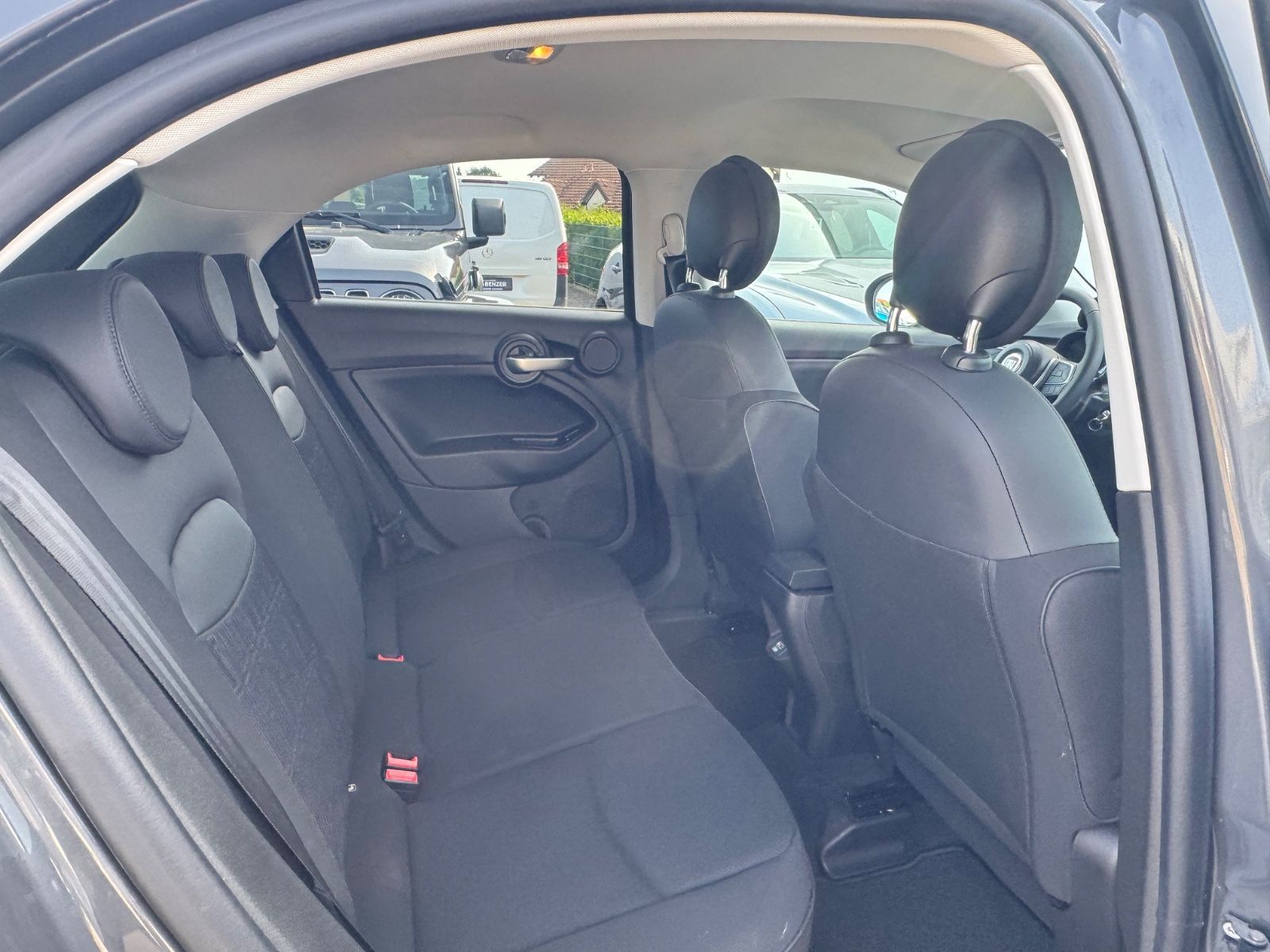 Fahrzeugabbildung Fiat 500X Lounge/LED/R-Cam/KlimaAuto/PDC/