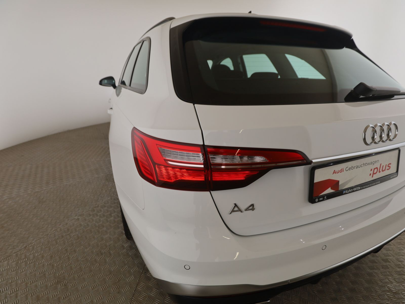 Audi A4 Avant 30 TDI S line LED+PDC+SitzH+MMI-Plus foto 18