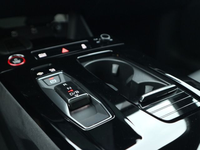 Audi S6 e-tron - Bild 20