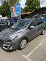 Renault Scenic Luxe 2.0 16V 140 CVT Luxe - Renault Scenic in Stuttgart