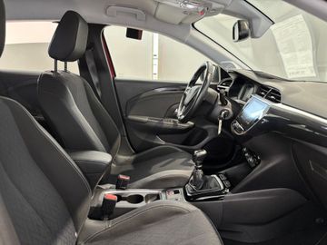 Fotografie 5 des Opel Corsa 1.2 Direct Injection Turbo Start/Stop Eleg