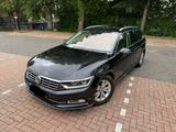 Volkswagen Passat Variant 2.0 TDI R-Line - VW Passat Variant in Wuppertal