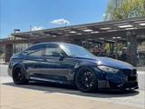 BMW M3 F80 LCI | LM900 | KW V3, M Performance  - blaue BMW M3
