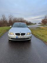 BMW e60 525xi - BMW 525: E60