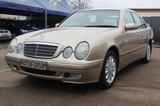 Mercedes-Benz E 320 Limousine Automatik Elegance - Mercedes-Benz E 320: Elegance