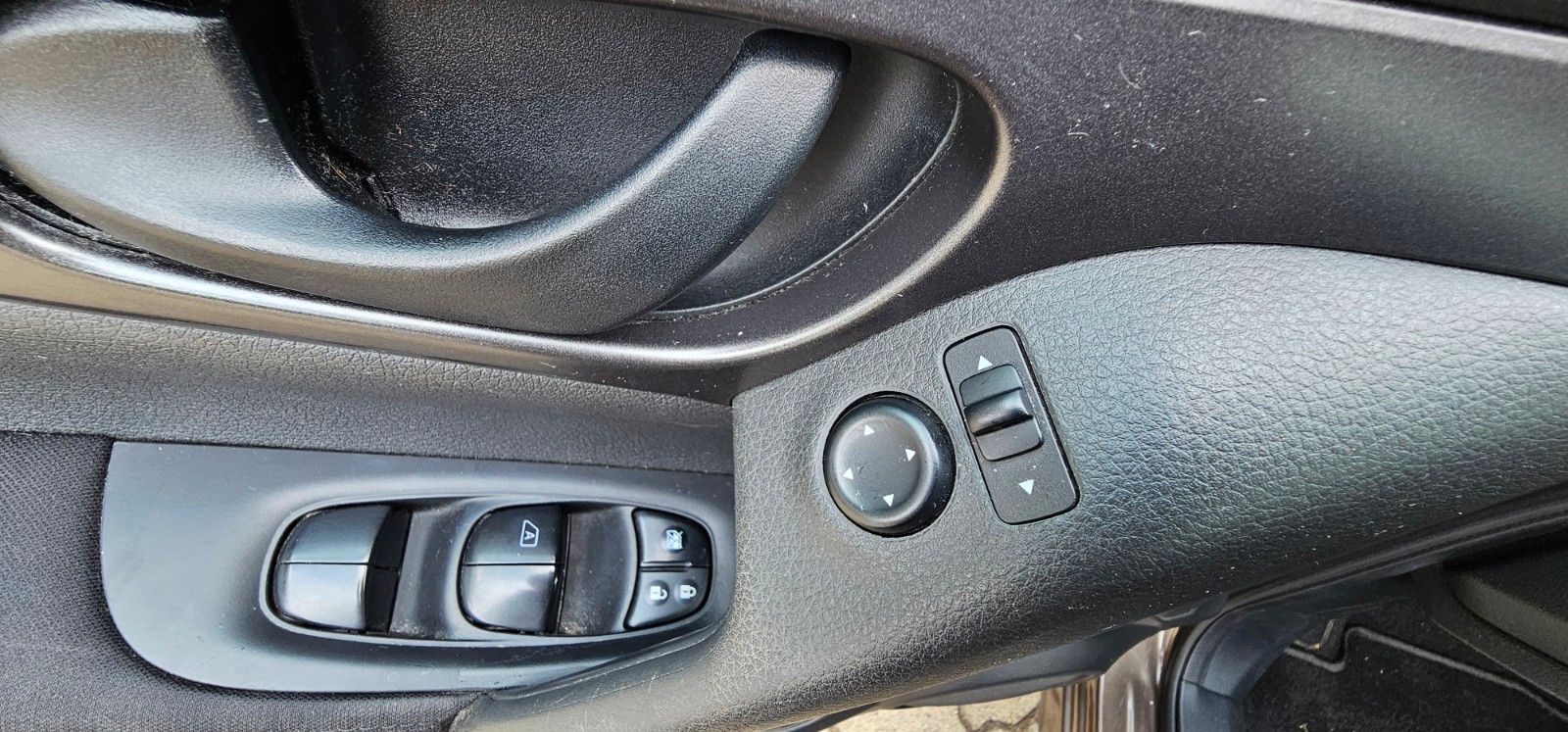 Fahrzeugabbildung Nissan Qashqai 1.2 DIG-T Xtronic Acenta