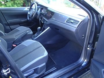 Volkswagen Polo - 8