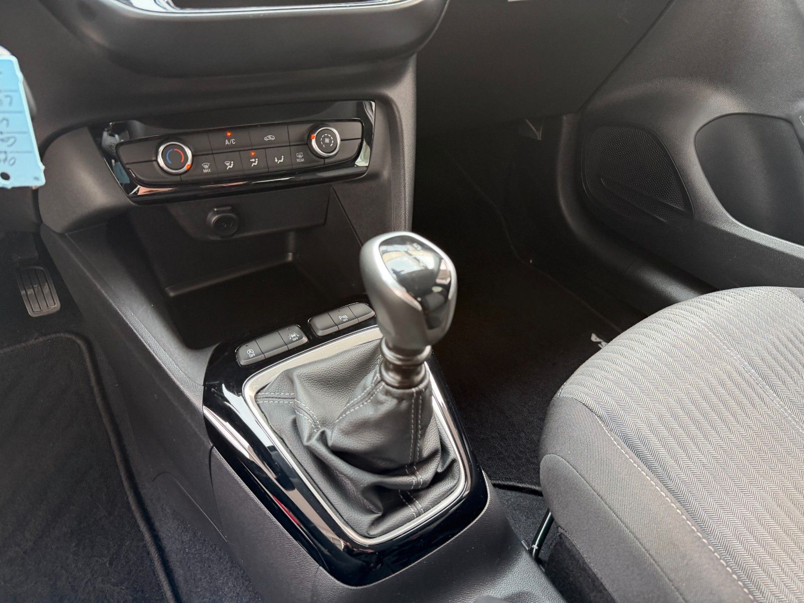 Fahrzeugabbildung Opel Corsa F Edition 100PS PDC/Tempomat!