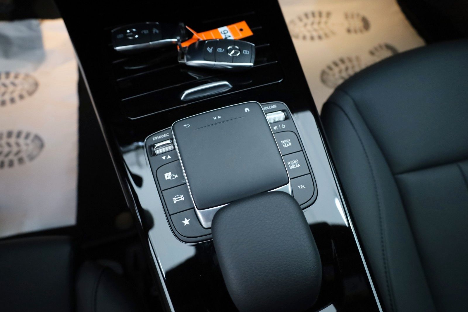 Fahrzeugabbildung Mercedes-Benz CLA 200d SB Leder,Navi,LED,Kamera,SH,SR+WR
