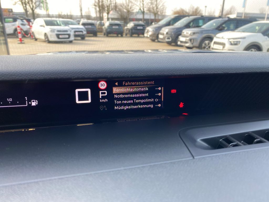 Fahrzeugabbildung Citroën C3 Aircross *Automatik* 145 MAX *Ganzjahresreife