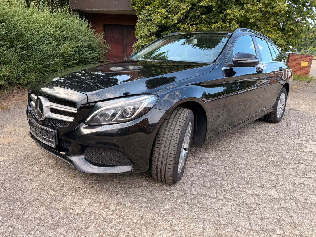 Image of Mercedes-Benz C 220
