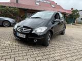 Mercedes-Benz A 180 AVANTGARDE BlueEFFICIENCY AVANTGARDE