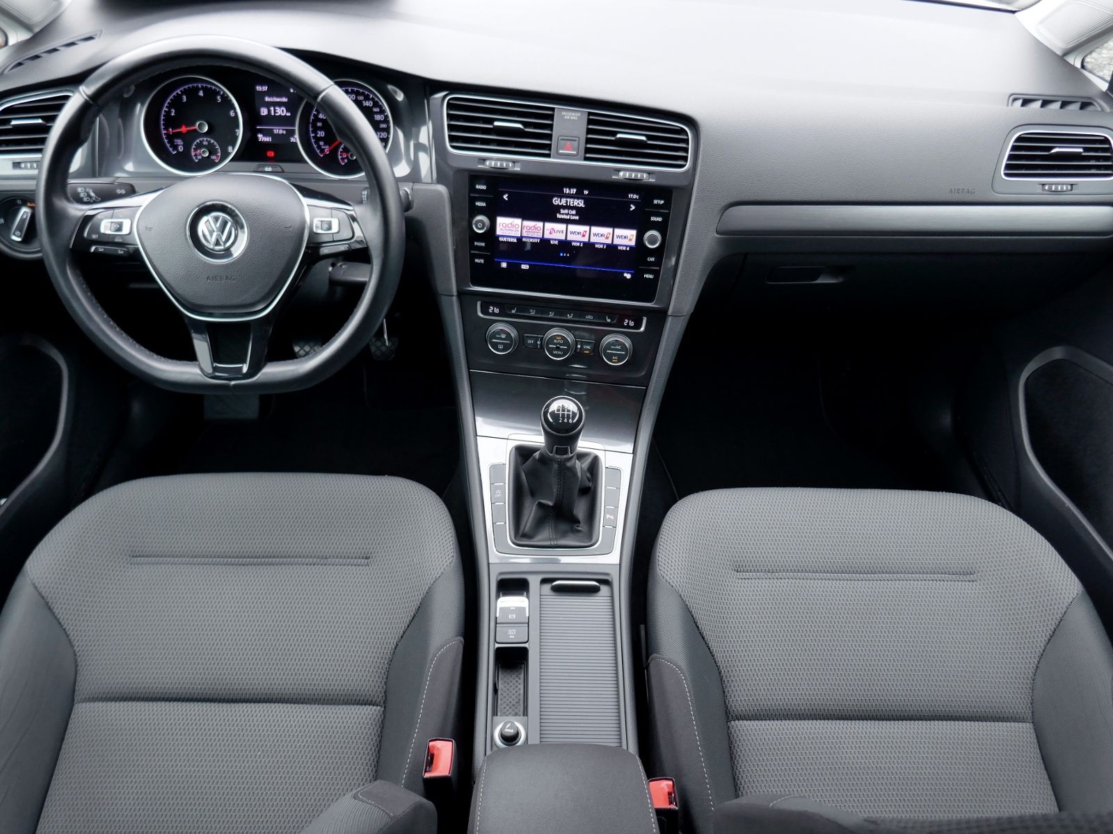 Fahrzeugabbildung Volkswagen Golf VII Variant Comfortline 1.0 TSI | PDC ACC