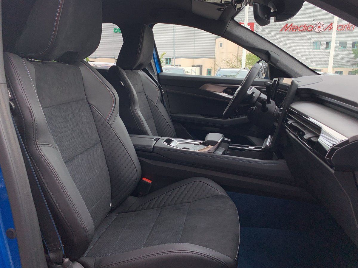 Renault Rafale - Bild 25