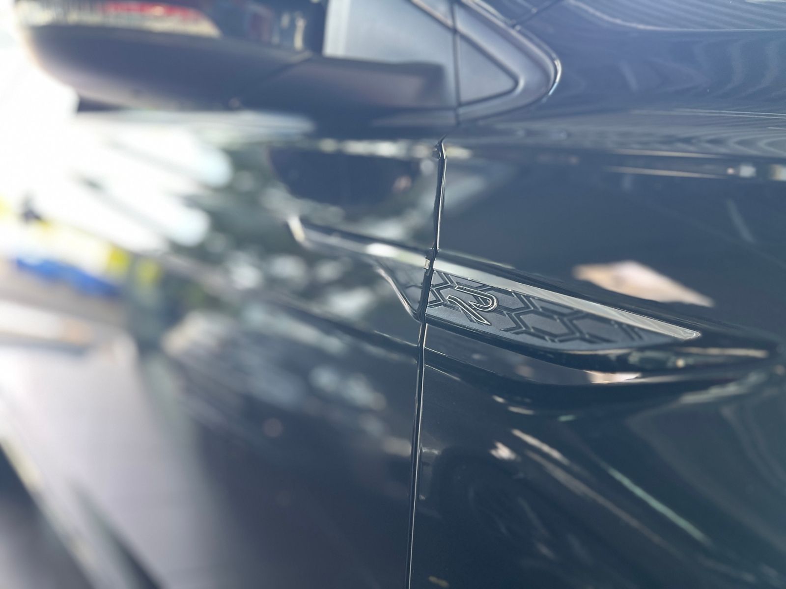 Fahrzeugabbildung Volkswagen Taigo R-Line 1.5 DSG KLIMA AHK LED NAV SHZ