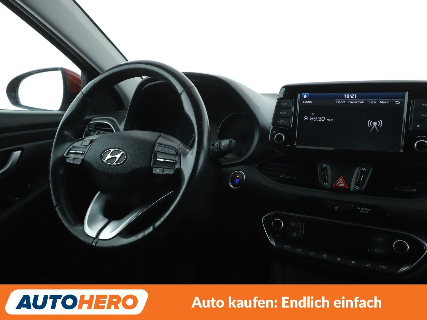 Hyundai i30 1.4 TGDI Premium Aut.*NAVI*LED*ACC*SPUR*