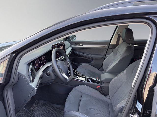 Golf VIII Variant 1.5eTSI DSG Style AHK