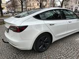 Tesla Model 3 Standard RWD mit Anhängerkupplung - Tesla Model 3 Gebrauchtwagen in München