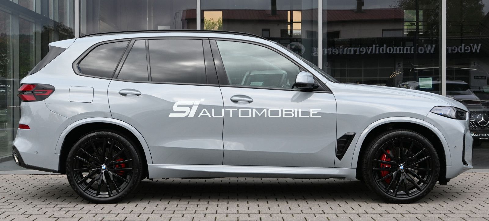 Fahrzeugabbildung BMW X5 xDr. 30d M-Sport Pro °INTEGRAL+LUFTFEDERUNG°